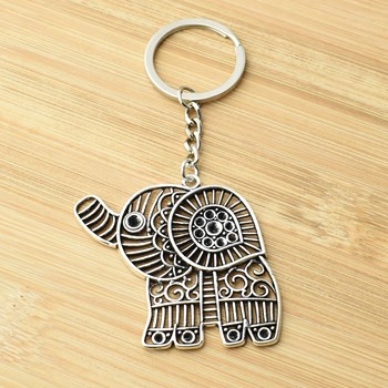 Verzilverde opengewerkte olifant sleutelhanger