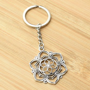 Zilveren lotusbloem sleutelhanger