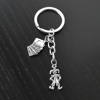 Joker sleutelhanger met zilveren kaartspel