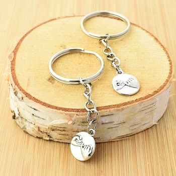 Zilveren pink belofte sleutelhanger, set van 2