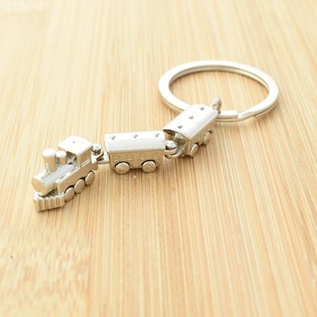 Zilveren locomotief trein sleutelhanger