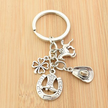 Porte-clés cowboy cheval chapeau trèfle argenté