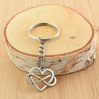 Porte-clés coeur à l'infini argenté