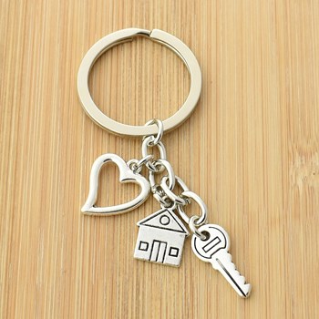 Porte-clés maison clé coeur argenté