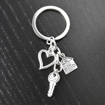 Porte-clés maison clé coeur argenté