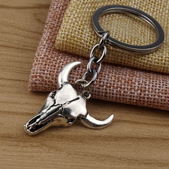 Porte-clés crâne de buffle argenté