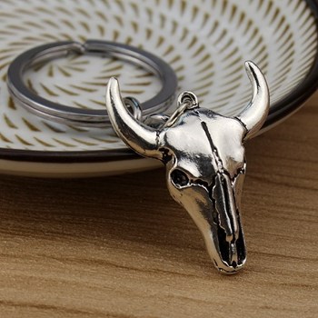 Porte-clés crâne de buffle argenté