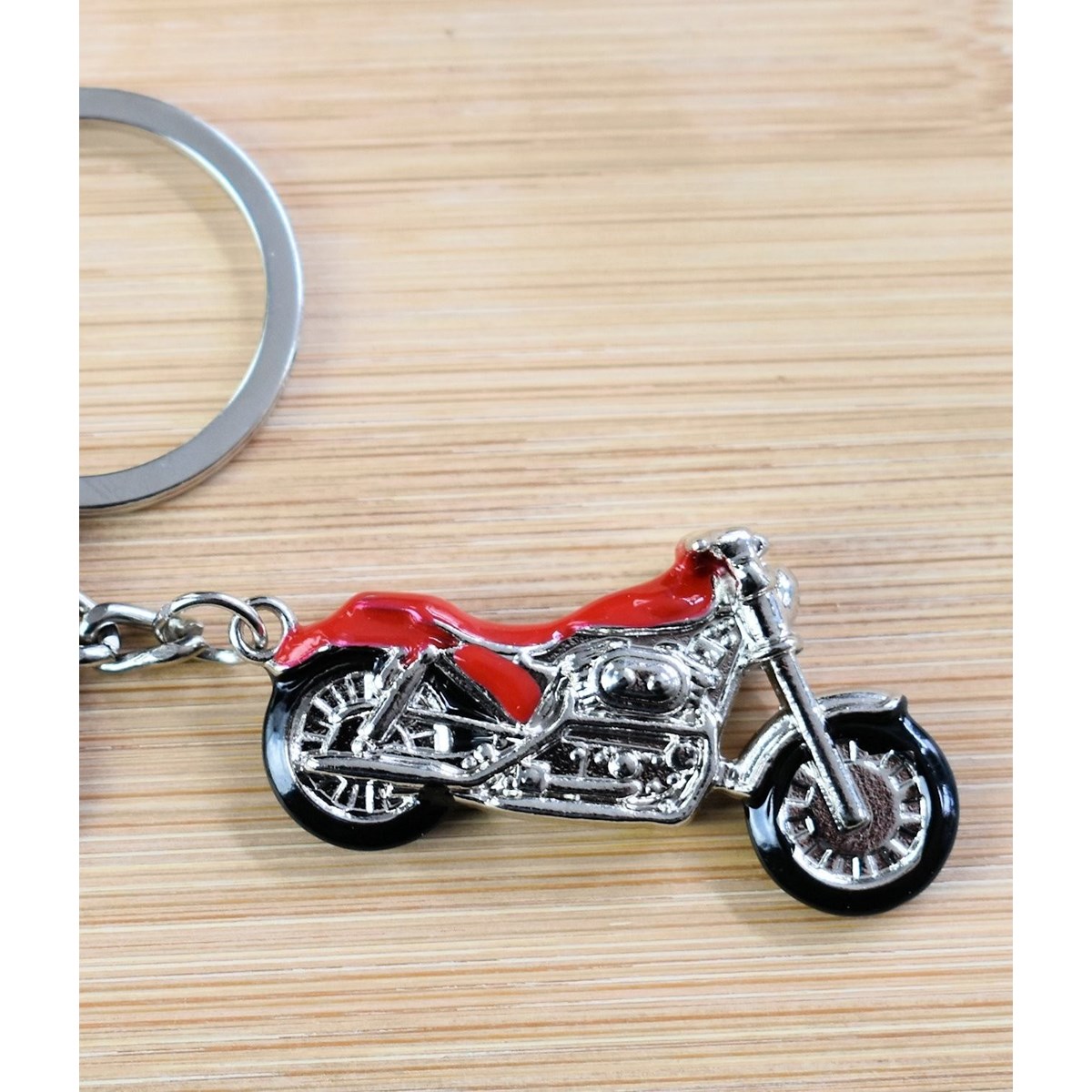 Porte-clés moto biker rouge et noir argenté - vue 3