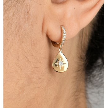 Boucles d'oreilles Mini Créoles goutte étoile pendante sertie d'oxydes de zirconium Plaqué or 750 3 microns