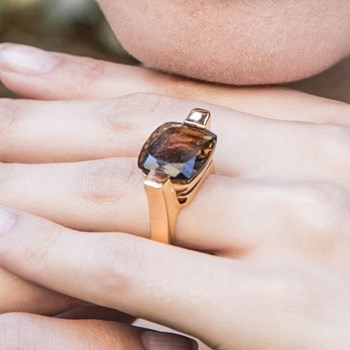 Bague Doré Athena En Argent Pierre Onyx Noir