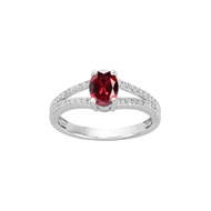 Bague en Argent avec oxyde de zirconium rouge rubis