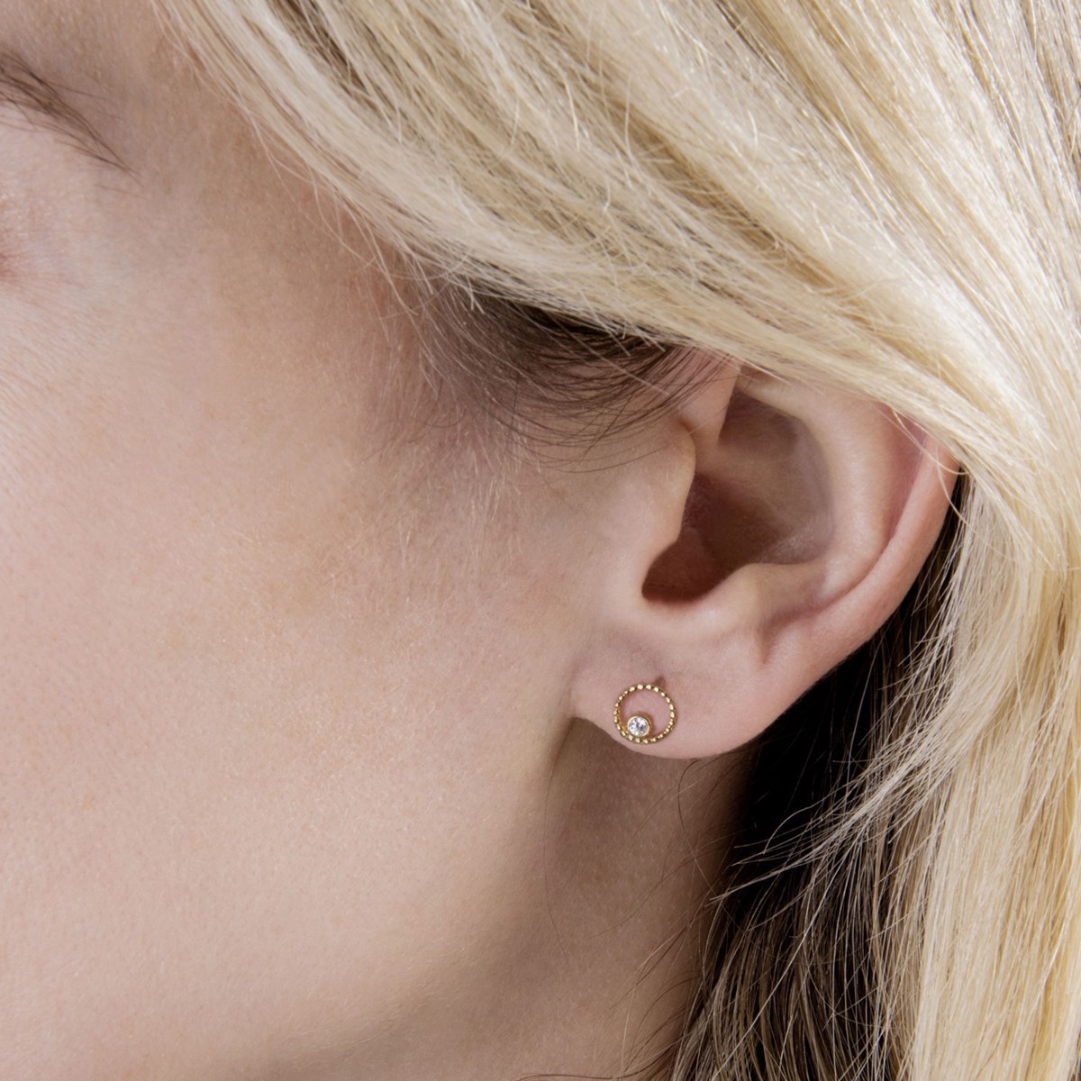 Boucles d'oreilles cerle perlé or oxydes - vue 3