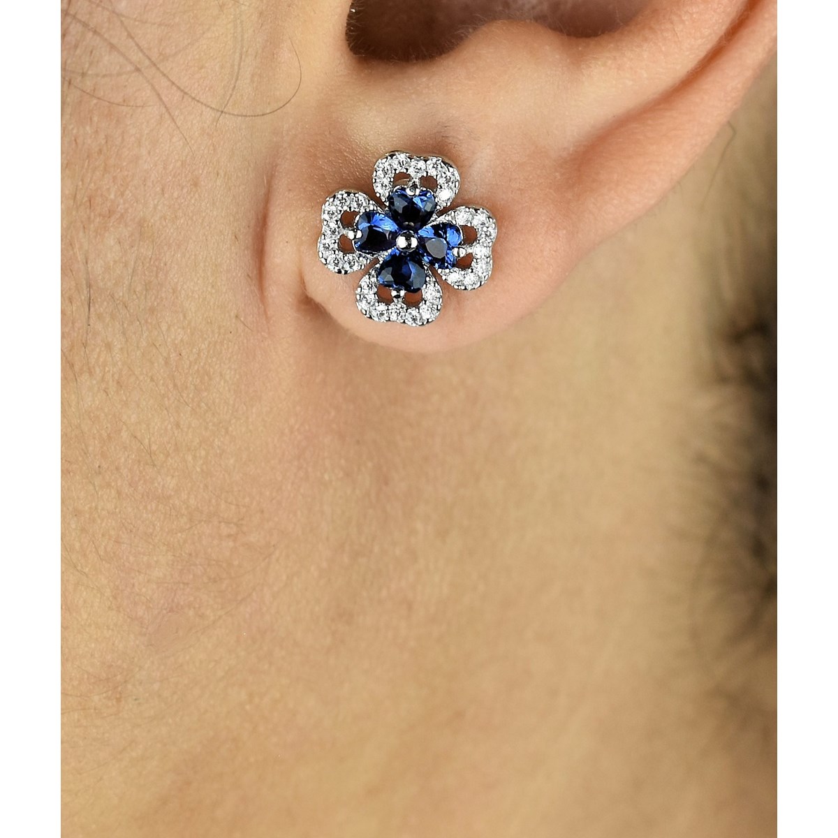 Boucles d'oreilles trèfle de coeurs oxydes de zirconium bleus roi Argent 925 Rhodié - vue 3