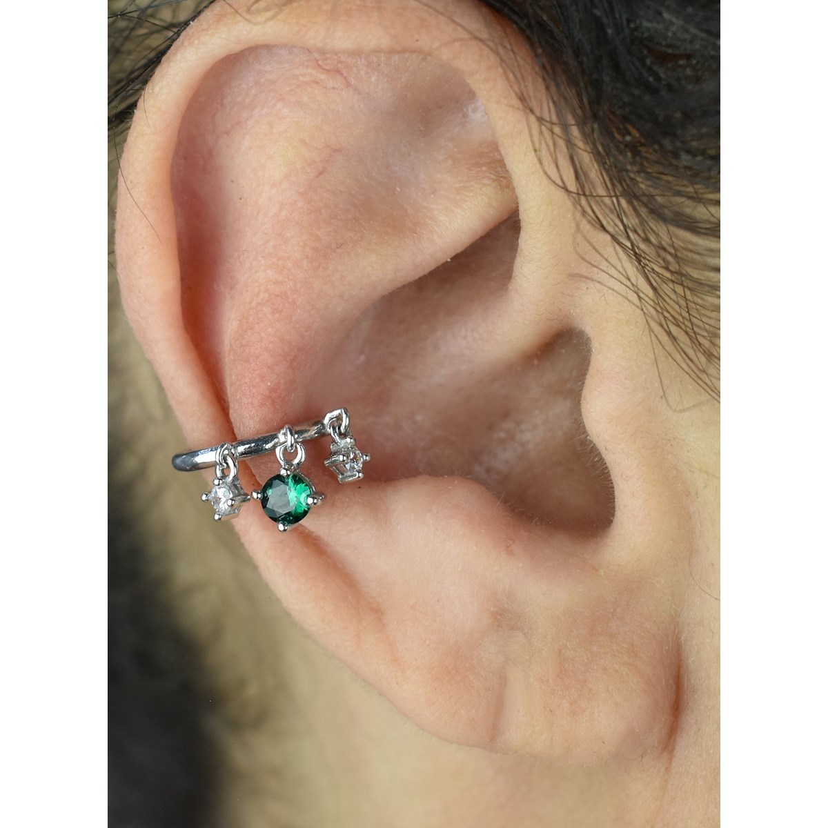 Clip d'oreille earcuff 3 oxydes de zirconium pendants central vert Argent 925 Rhodié - vue 2