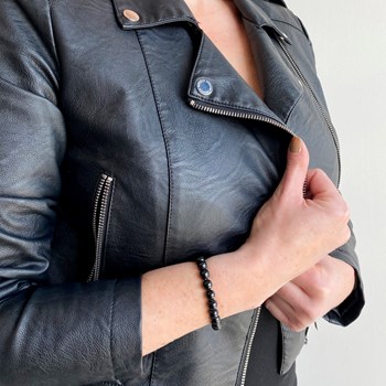 Stretcharmband met zwarte toermalijnkralen