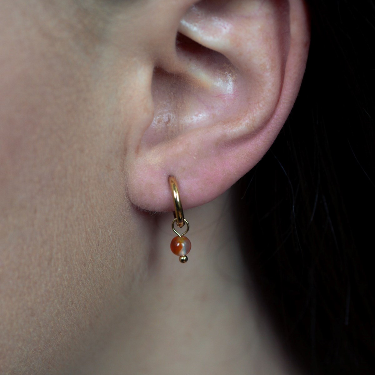 Boucles d'oreilles créoles Serena en pierres Cornaline - vue 2