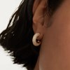 Boucles d'oreilles créoles PDPaola King dorées - vue V3