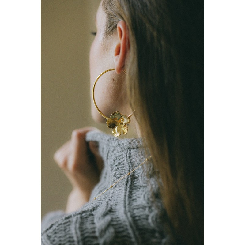 boucles d'oreilles créoles fleurs doré à l'or fin - ORPHÉE - vue 2