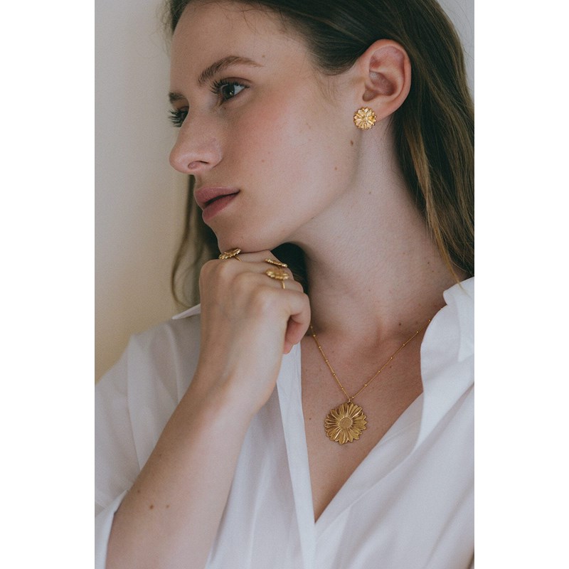 boucles d'oreilles puces fleurs doré à l'or fin - MAÏA - vue 2