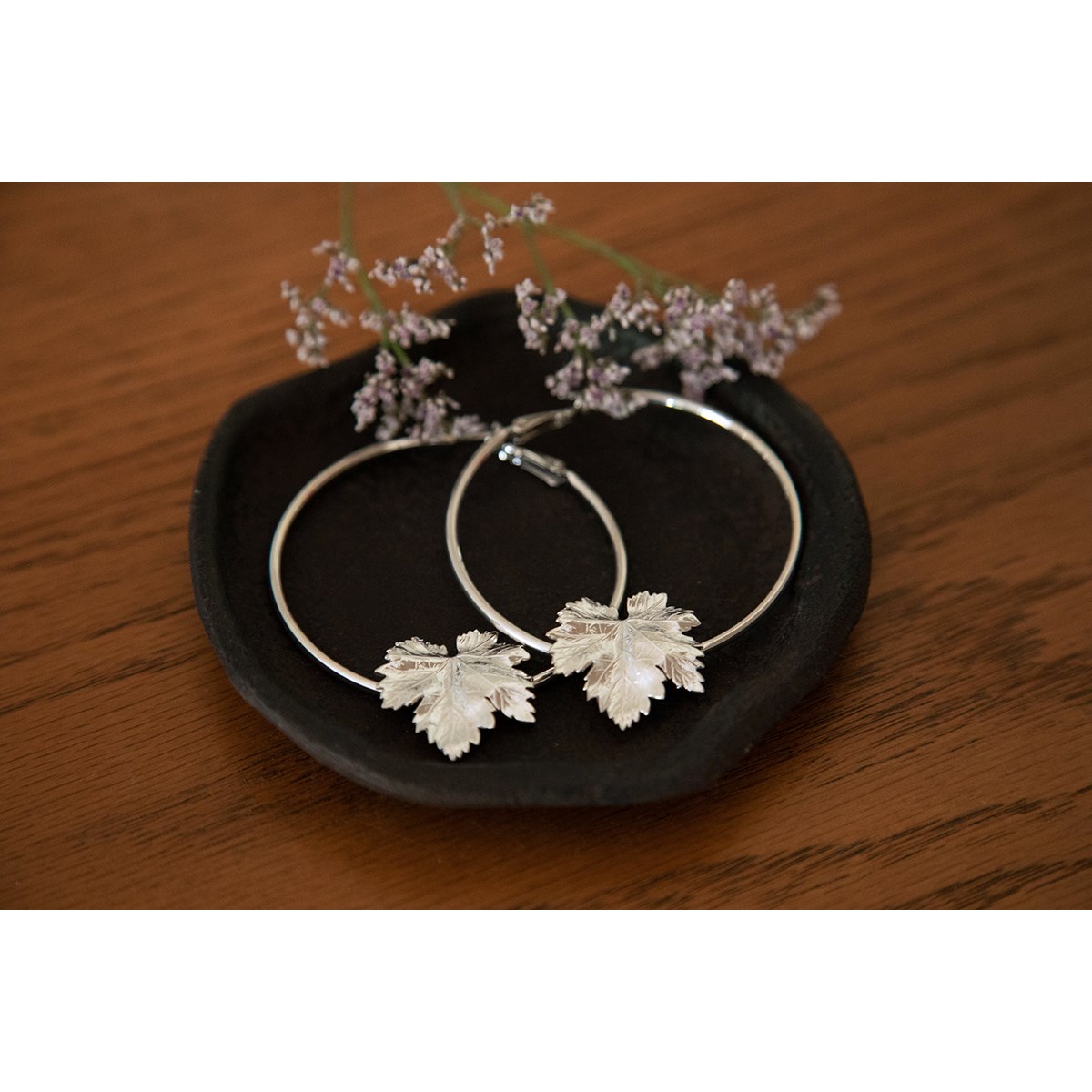 boucles d'oreilles créoles feuilles plaqué argent - HÉRA - vue 4