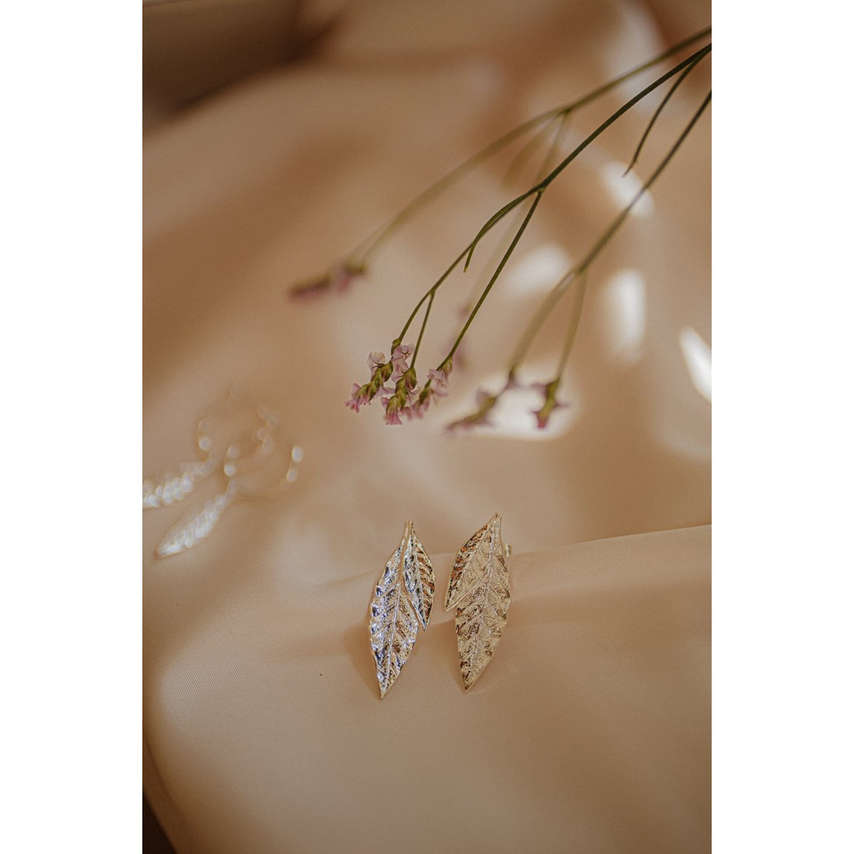 maxi boucles d'oreilles puces feuilles plaqué argent - THALIE - vue 2