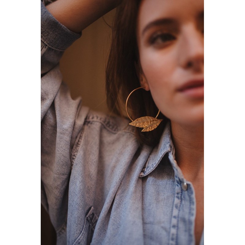 boucles d'oreilles créoles feuilles plaqué argent - THALIE - vue 4