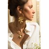 boucles d'oreilles créoles fleurs doré à l'or fin - CHLORIS - vue V3
