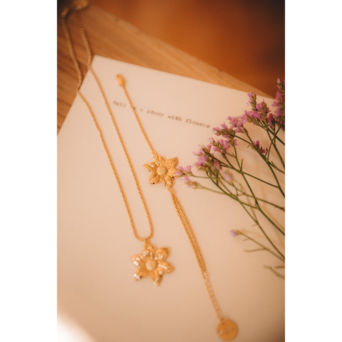 bracelet fleur doré à l'or fin - HESPÉRIS - vue 4