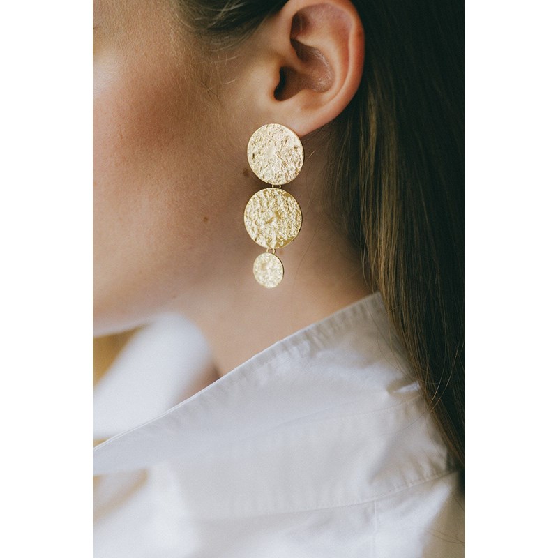 boucles d'oreilles puces pendantes ronds martelés plaqué argent - HESTIA - vue 3