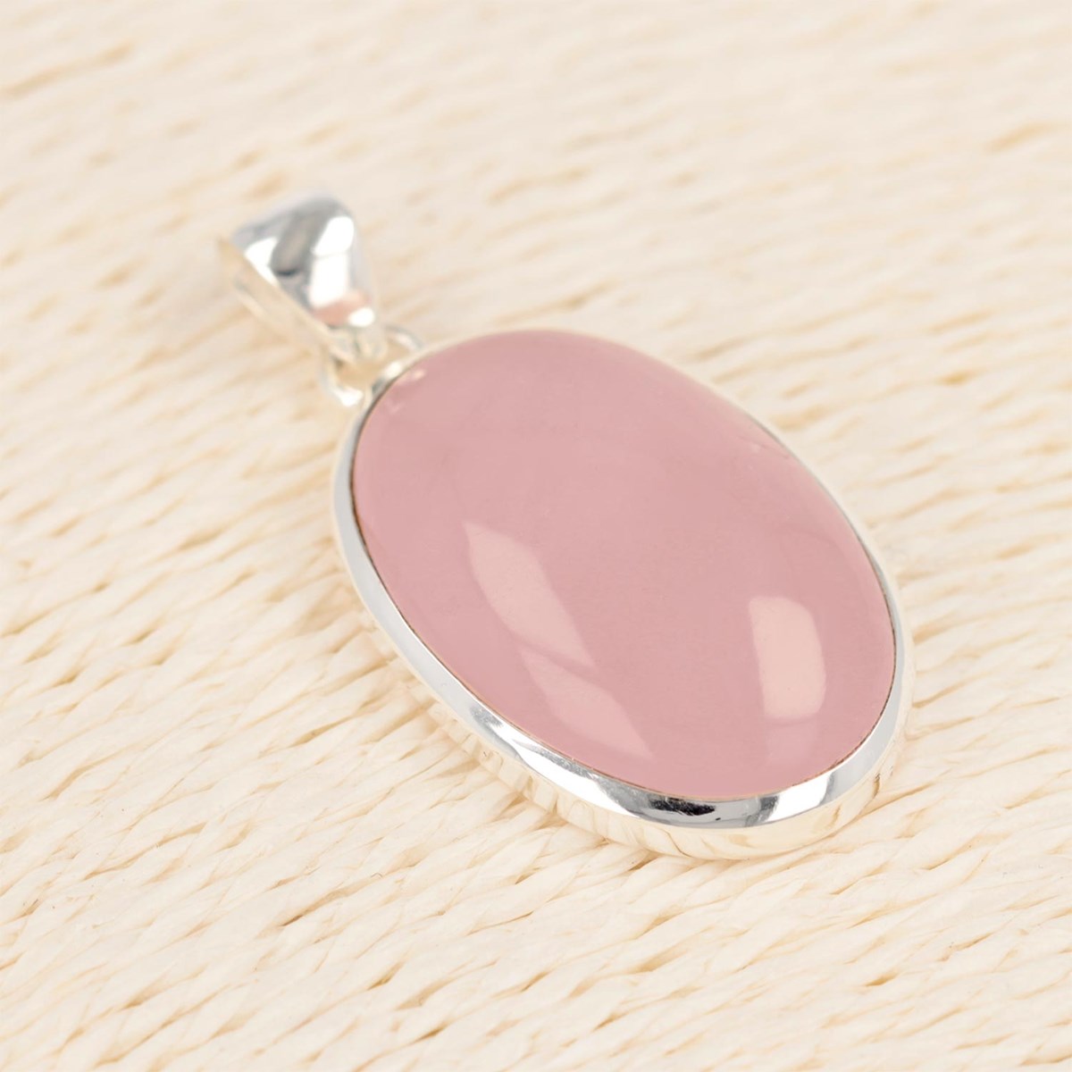 Achetez dès maintenant ce superbe pendentif en quartz rose véritable - Bijou unique et fait main - vue 3