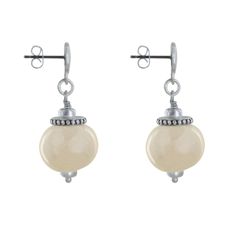 Boucles d'Oreilles Clous Métal Argenté et Grosses Perles en Céramique - vue 3