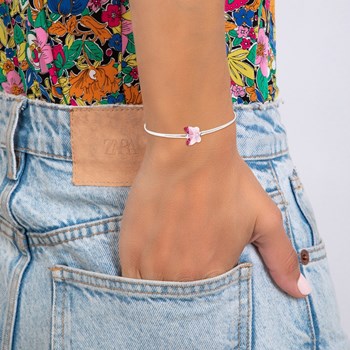 SC Crystal witte elastische vlinderarmband versierd met een fonkelende Crystal