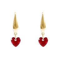 Boucles d'oreilles coeur de cristal rouge en acier doré