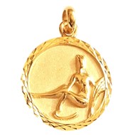 Pendentif médaille astrologique zodiaque Vierge en plaqué or