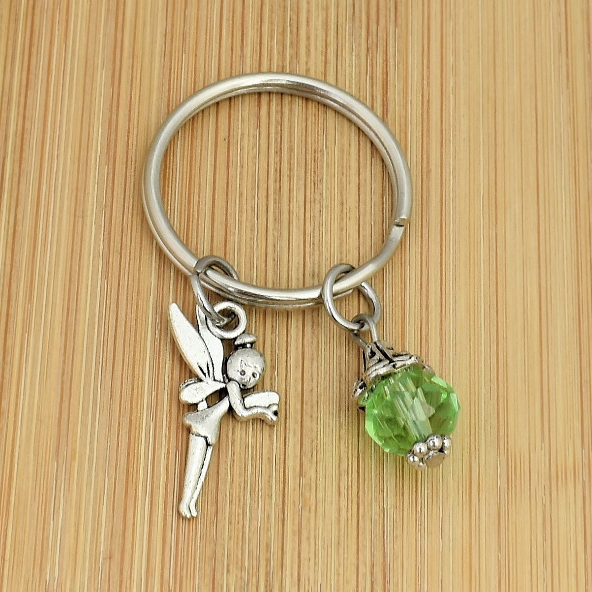 Porte-clés fée et sa perle à facettes vertes argenté - vue 2