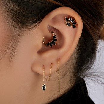 Gold-plated dangling earring with zirconium oxide rhombus