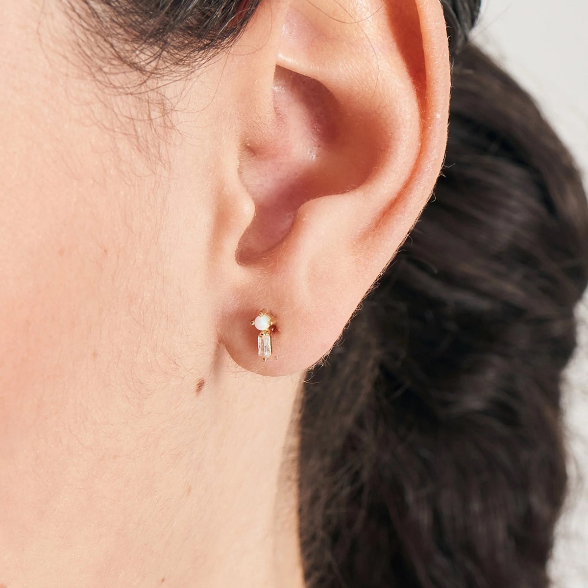 Boucle d'oreille individuelle Ania Haie Kyoto Opal S
parkle dorée - vue 2