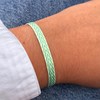 Bracelet Lien Tissé Blanc Flèches Jaune Fluo et Vertes - vue V3