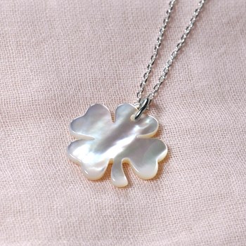 Pendentif Trèfle de Nacre