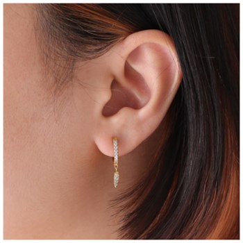 Brilliant clicker piercing ring with integrated charms