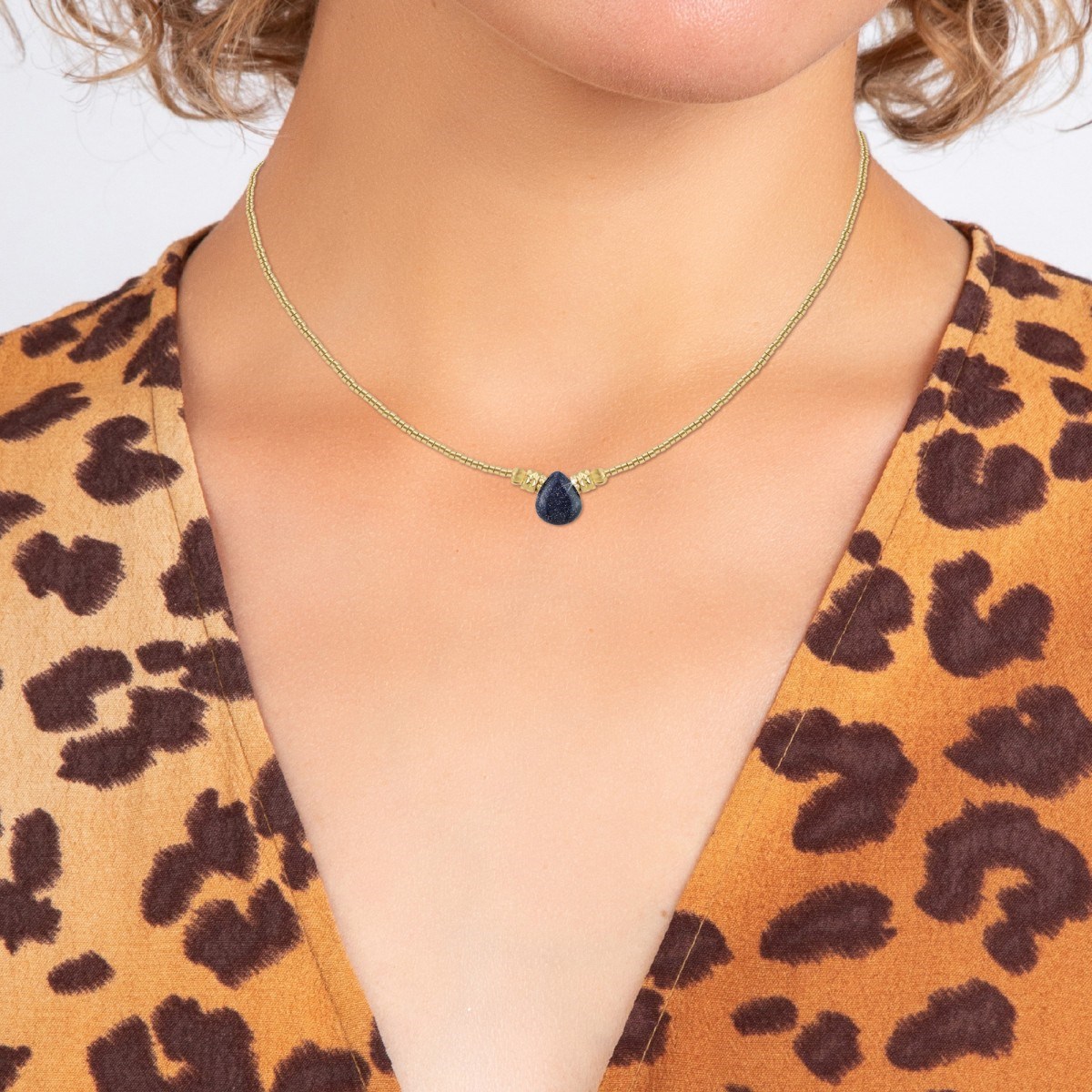 Collier SC Bohème orné d'une pierre de sable bleue - vue 2