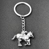 Porte-clés jockey sur son cheval au galop argenté - vue V4