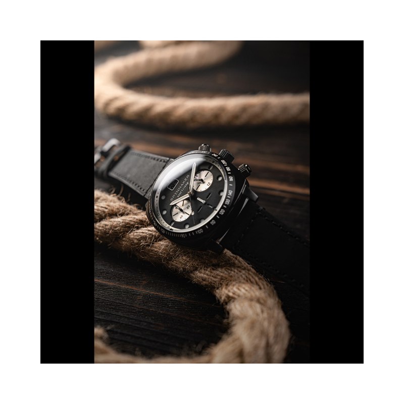 Hull Chronograph ALL BLACK - Montre homme - vue 2