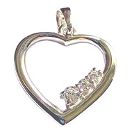 Pendentif coeur serti de 3 cz cristal en argent - 1,5cm + chaine