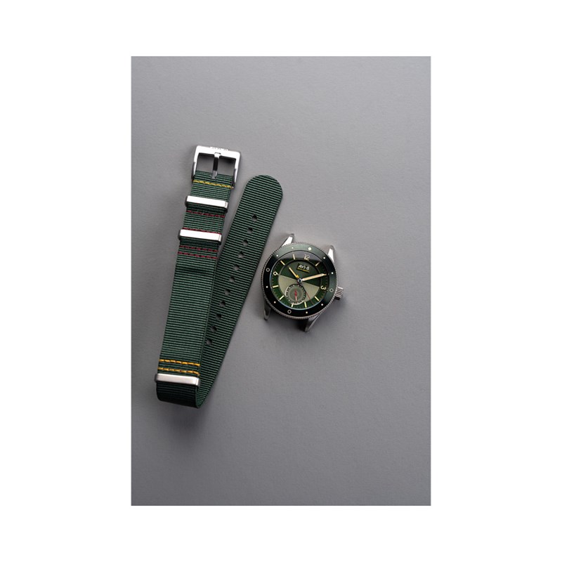 FLYBOY SECTOR 40 - Montre homme - Mouvement japonais meca quartz 3 aiguilles et compteur 24h - vue 5