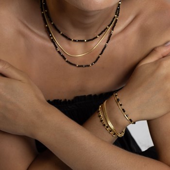 Zilveren Ketting Driedubbele Kettingen Goud En Parels Zwart Spinelle