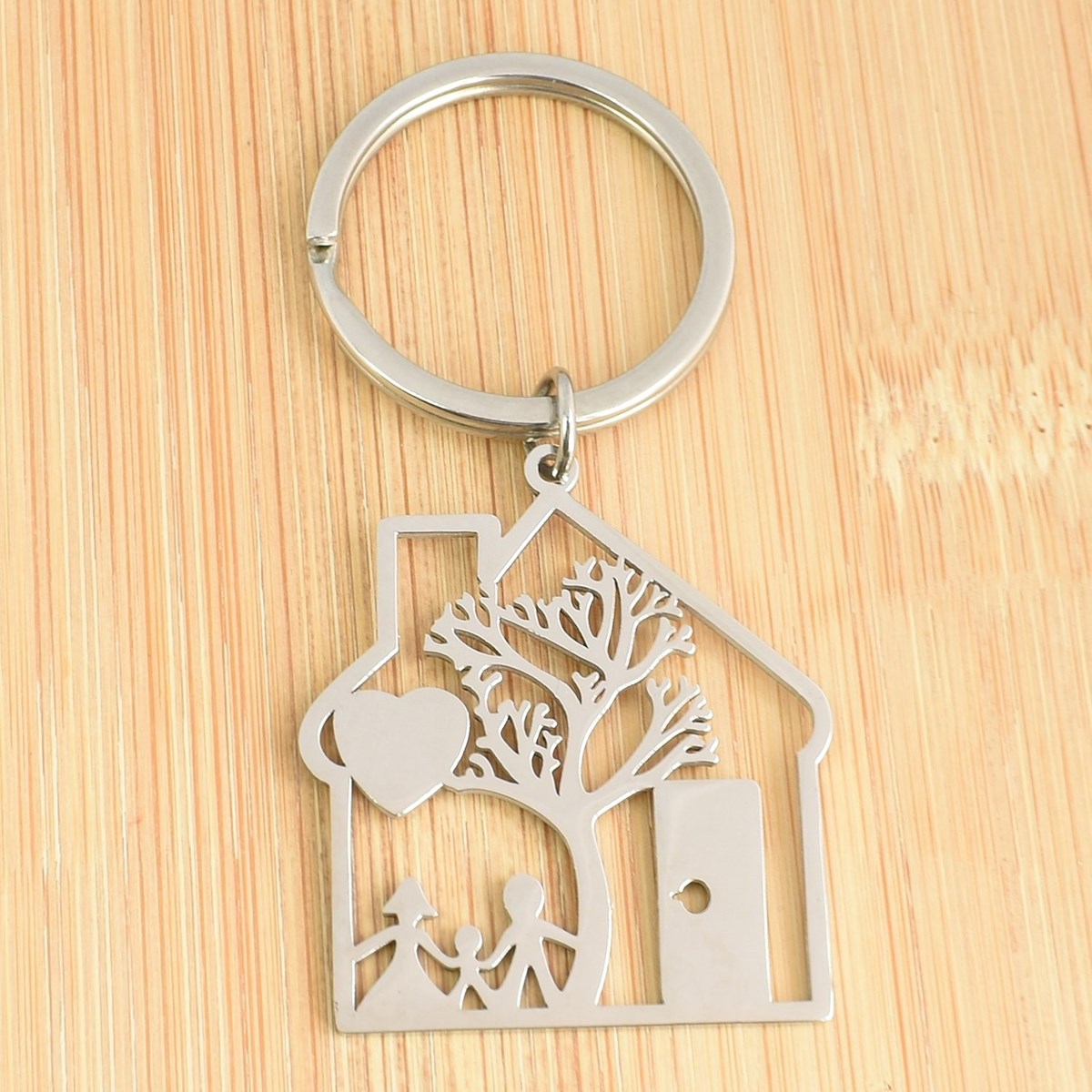 Porte-clés maison arbre coeur et famille ajouré en acier - vue 2