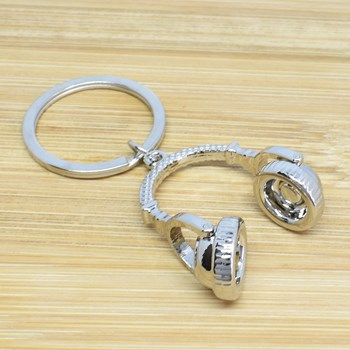 Silver audio headphones keyring