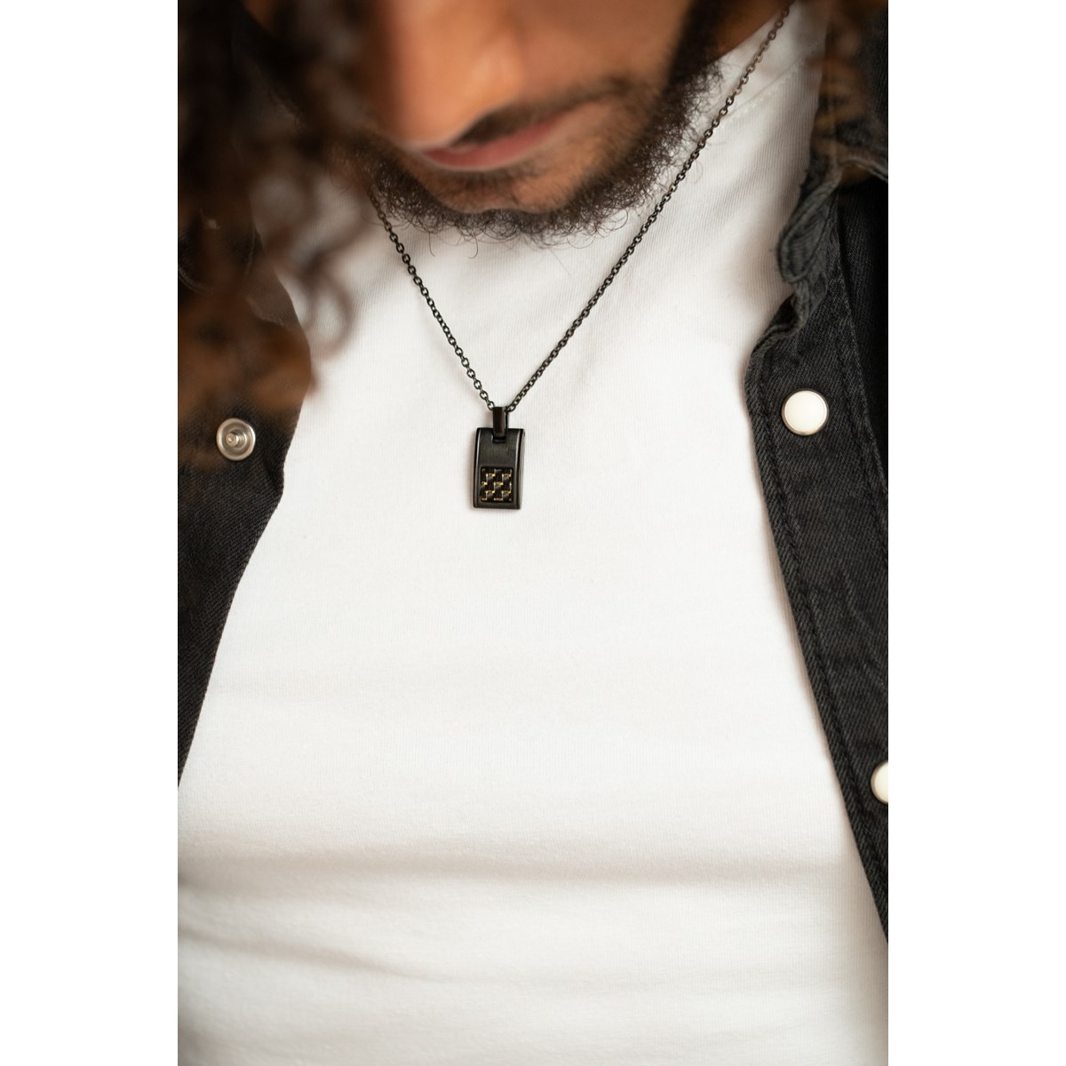 Collier mono-motif Séverin en PVD - vue 2