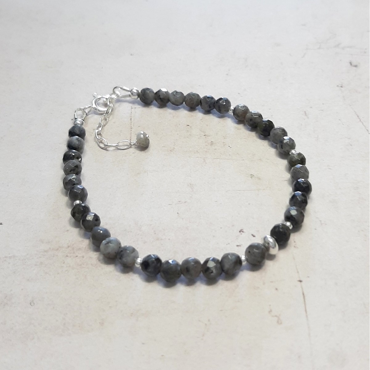 Bracelet Labradorite Noire et Argent 925 - vue 2